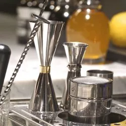 strumenti per bartender professionista