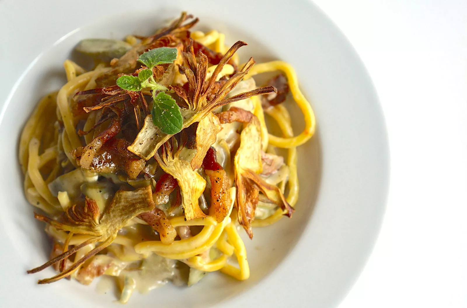 Tonnarelli alla Gricia con Pecorino Romano DOP e carciofi