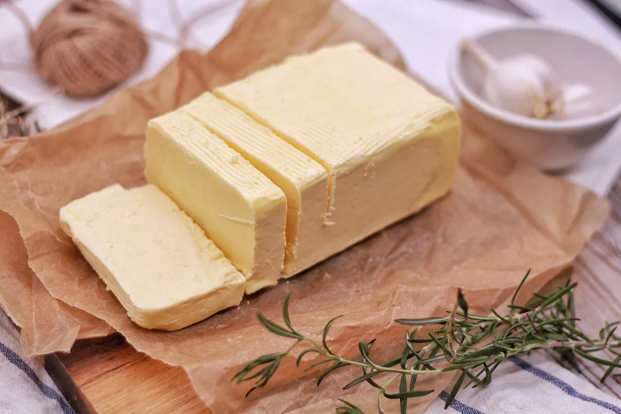 panetto di burro francese tagliato