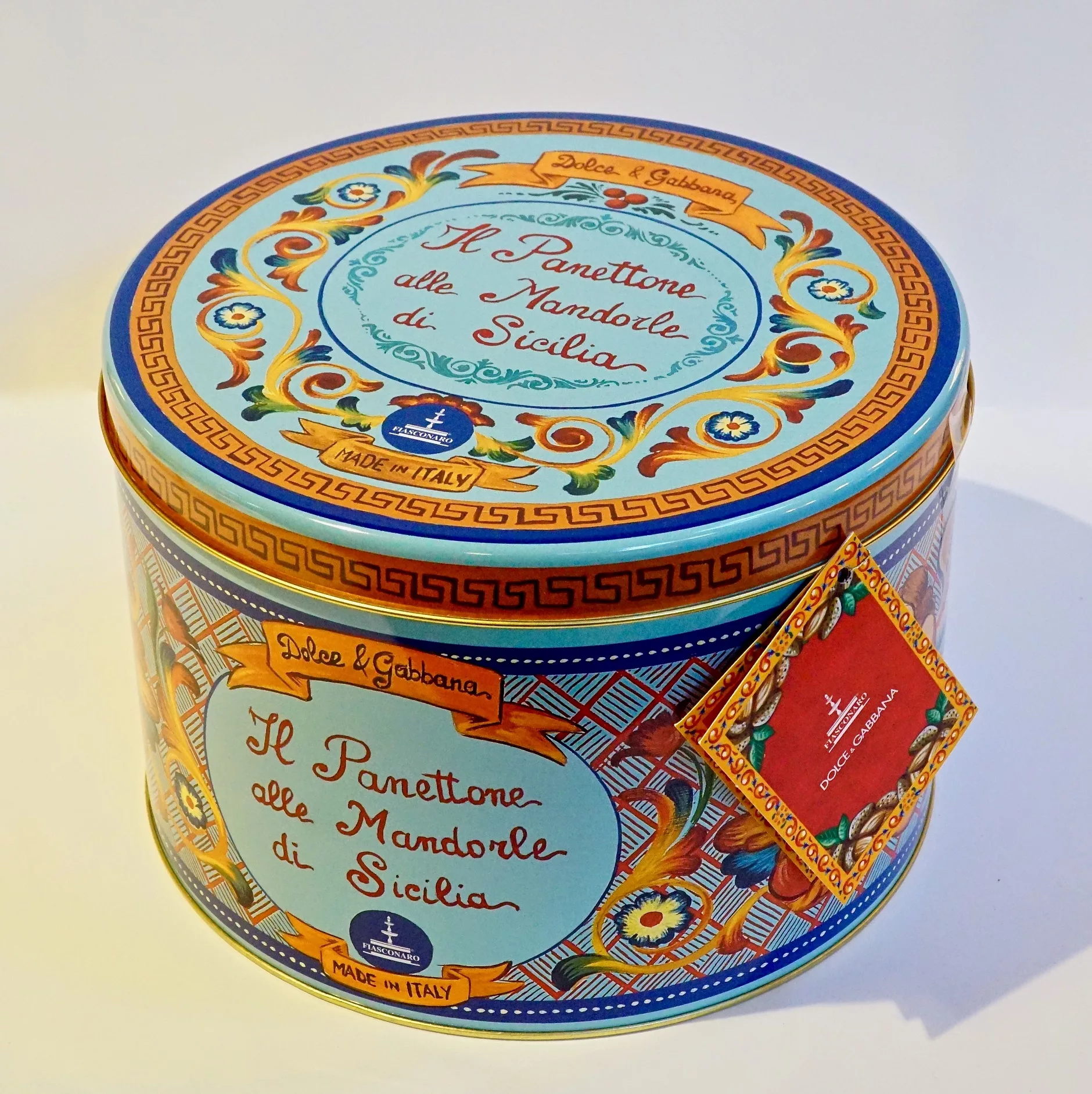 Panettone alle Mandorle DOLCE E GABBANA