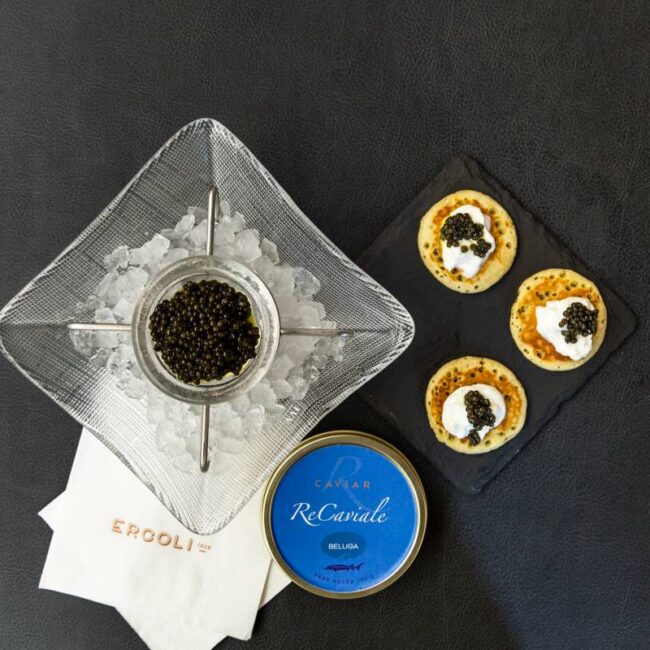 caviale caviar con tartellette con panna e caviale